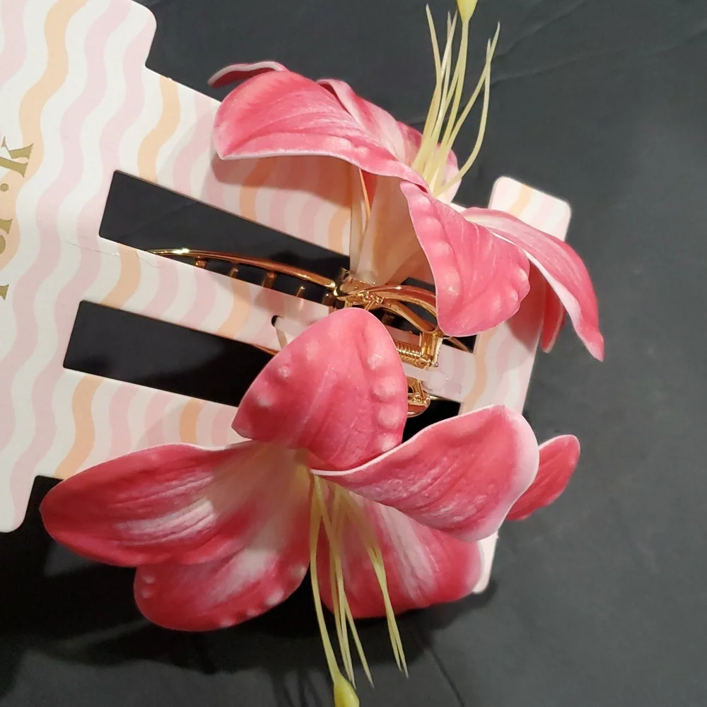 Oversized pink hibiscus flower gold tone hair jaw clip brand‎ new